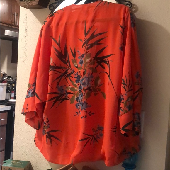 Kimono - Picture 2 of 2